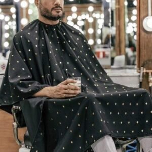 Barber Strong Cutting Cape Black - Gold Shield